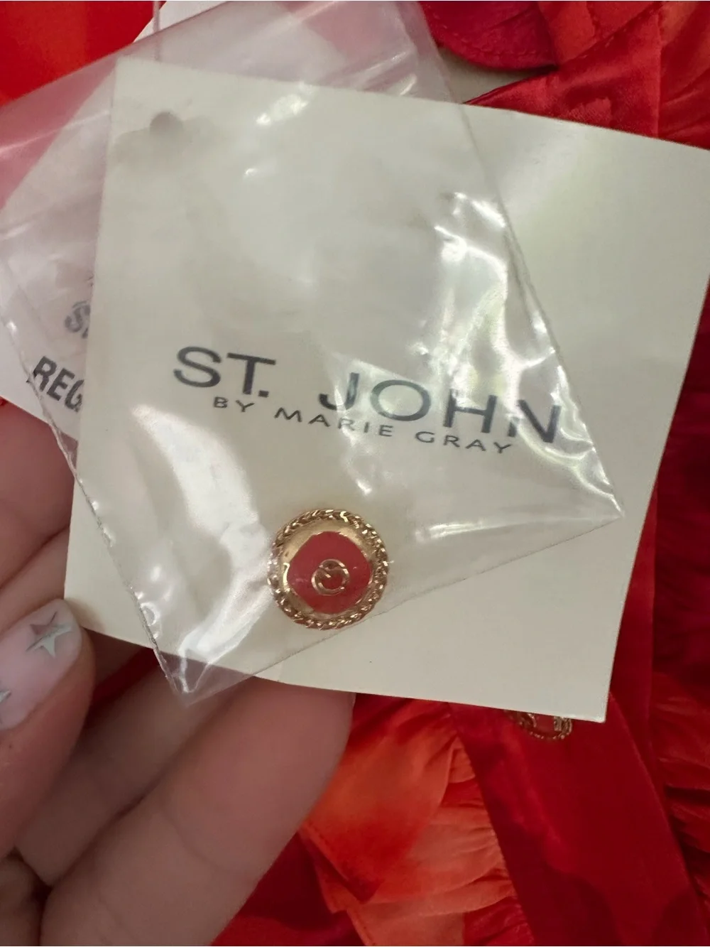 NWT St. John Vibrant Red Button-Front Blouse stretch silk - Picture 6 of 6